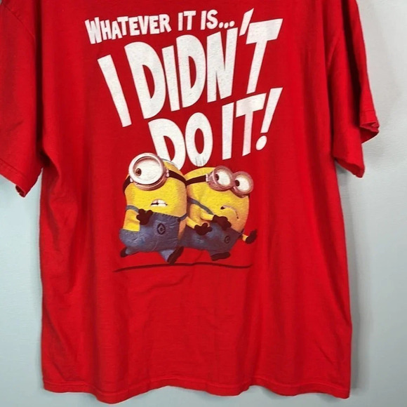 UNIVERSAL Studios Despicable Me 2 Mens T-Shirt Red Graphic Crewneck Minions XL - Picture 5 of 9